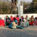 मंदिर समिति के पदाधिकारियों की हुई डीएम से वार्ता