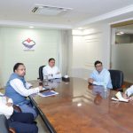 सीमावर्ती क्षेत्रों में व्यापार व आधारभूत ढांचे के सुदृढ़ीकरण को लेकर सीएम ने की समीक्षा बैठक